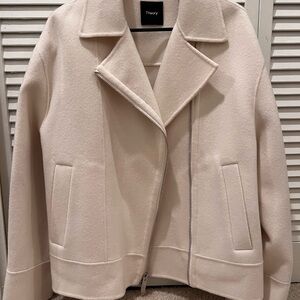 Theory Cream Blazer with Oversized Silhouette and Wide Lapel